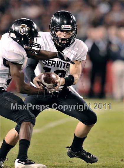 Thumbnail 2 in Mission Viejo vs. Servite (CIF SS PAC 5 Division Final) photogallery.