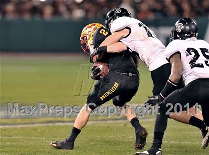 Thumbnail 1 in Mission Viejo vs. Servite (CIF SS PAC 5 Division Final) photogallery.