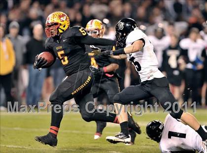 Thumbnail 3 in Mission Viejo vs. Servite (CIF SS PAC 5 Division Final) photogallery.