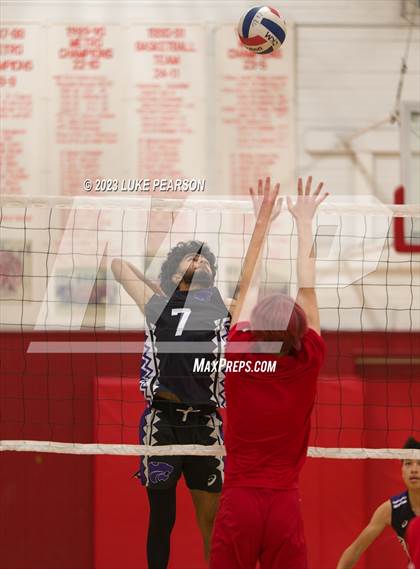 Thumbnail 1 in Franklin @ McClatchy photogallery.