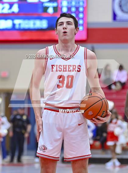Thumbnail 3 in Fort Wayne Wayne vs. Fishers photogallery.