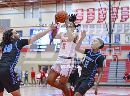 Thumbnail 2 in Fort Wayne Wayne vs. Fishers photogallery.