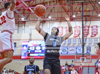 Thumbnail 2 in Fort Wayne Wayne vs. Fishers photogallery.