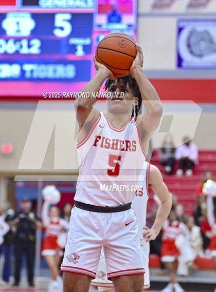 Thumbnail 2 in Fort Wayne Wayne vs. Fishers photogallery.