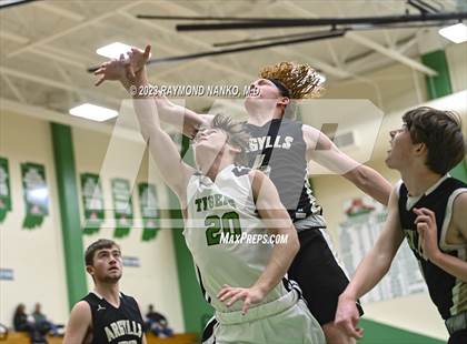 Thumbnail 1 in Madison-Grant @ Yorktown  photogallery.