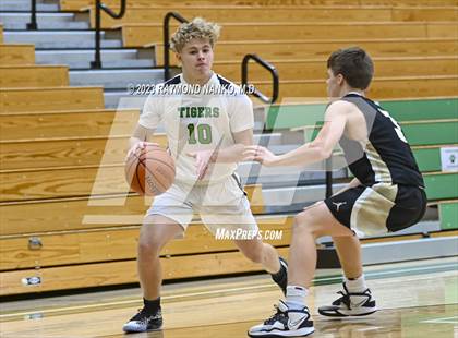 Thumbnail 1 in Madison-Grant @ Yorktown  photogallery.