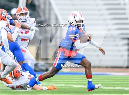 Thumbnail 2 in Duncanville vs. Bridgeland (UIL 6A D1 Football Quarterfinal) photogallery.