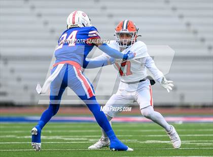Thumbnail 2 in Duncanville vs. Bridgeland (UIL 6A D1 Football Quarterfinal) photogallery.