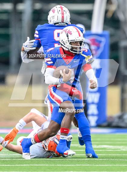 Thumbnail 1 in Duncanville vs. Bridgeland (UIL 6A D1 Football Quarterfinal) photogallery.