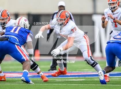 Thumbnail 2 in Duncanville vs. Bridgeland (UIL 6A D1 Football Quarterfinal) photogallery.