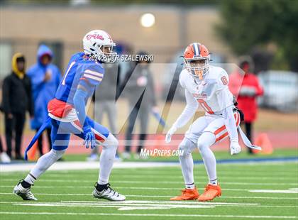 Thumbnail 2 in Duncanville vs. Bridgeland (UIL 6A D1 Football Quarterfinal) photogallery.