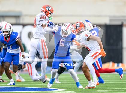 Thumbnail 3 in Duncanville vs. Bridgeland (UIL 6A D1 Football Quarterfinal) photogallery.