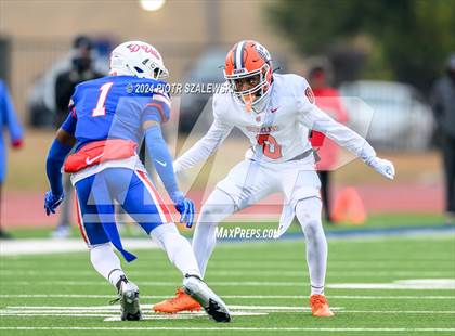 Thumbnail 1 in Duncanville vs. Bridgeland (UIL 6A D1 Football Quarterfinal) photogallery.