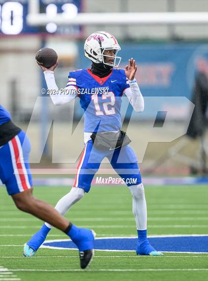 Thumbnail 2 in Duncanville vs. Bridgeland (UIL 6A D1 Football Quarterfinal) photogallery.