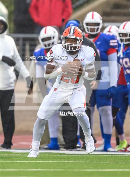 Thumbnail 2 in Duncanville vs. Bridgeland (UIL 6A D1 Football Quarterfinal) photogallery.