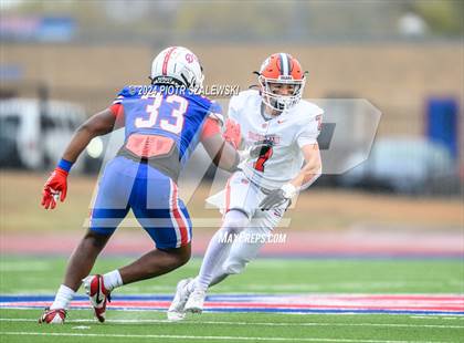 Thumbnail 2 in Duncanville vs. Bridgeland (UIL 6A D1 Football Quarterfinal) photogallery.