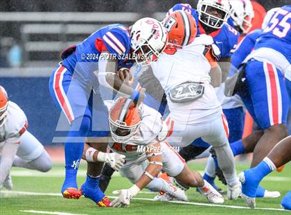Thumbnail 2 in Duncanville vs. Bridgeland (UIL 6A D1 Football Quarterfinal) photogallery.