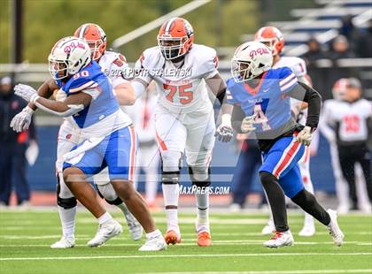Thumbnail 2 in Duncanville vs. Bridgeland (UIL 6A D1 Football Quarterfinal) photogallery.