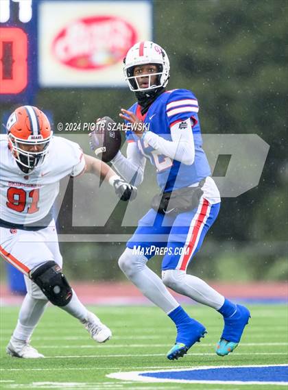 Thumbnail 1 in Duncanville vs. Bridgeland (UIL 6A D1 Football Quarterfinal) photogallery.