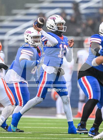 Thumbnail 2 in Duncanville vs. Bridgeland (UIL 6A D1 Football Quarterfinal) photogallery.