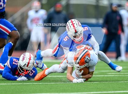Thumbnail 2 in Duncanville vs. Bridgeland (UIL 6A D1 Football Quarterfinal) photogallery.