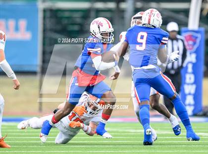 Thumbnail 3 in Duncanville vs. Bridgeland (UIL 6A D1 Football Quarterfinal) photogallery.
