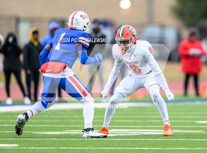Thumbnail 3 in Duncanville vs. Bridgeland (UIL 6A D1 Football Quarterfinal) photogallery.