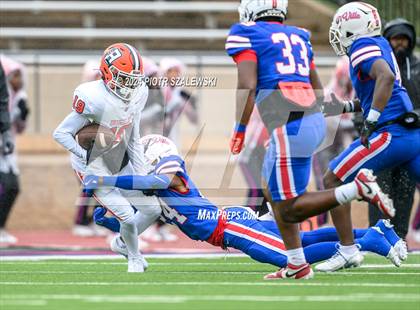 Thumbnail 2 in Duncanville vs. Bridgeland (UIL 6A D1 Football Quarterfinal) photogallery.