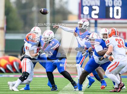 Thumbnail 3 in Duncanville vs. Bridgeland (UIL 6A D1 Football Quarterfinal) photogallery.