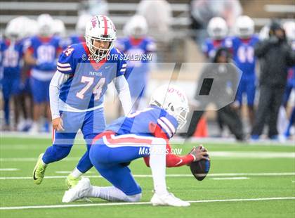 Thumbnail 3 in Duncanville vs. Bridgeland (UIL 6A D1 Football Quarterfinal) photogallery.