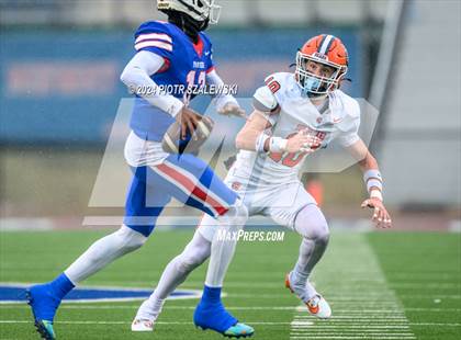 Thumbnail 3 in Duncanville vs. Bridgeland (UIL 6A D1 Football Quarterfinal) photogallery.