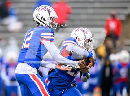 Thumbnail 1 in Duncanville vs. Bridgeland (UIL 6A D1 Football Quarterfinal) photogallery.