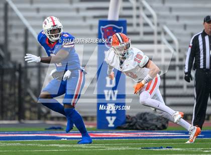 Thumbnail 1 in Duncanville vs. Bridgeland (UIL 6A D1 Football Quarterfinal) photogallery.