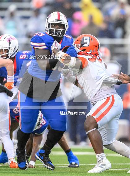 Thumbnail 3 in Duncanville vs. Bridgeland (UIL 6A D1 Football Quarterfinal) photogallery.