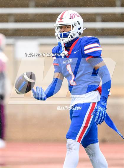 Thumbnail 1 in Duncanville vs. Bridgeland (UIL 6A D1 Football Quarterfinal) photogallery.