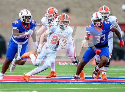 Thumbnail 1 in Duncanville vs. Bridgeland (UIL 6A D1 Football Quarterfinal) photogallery.