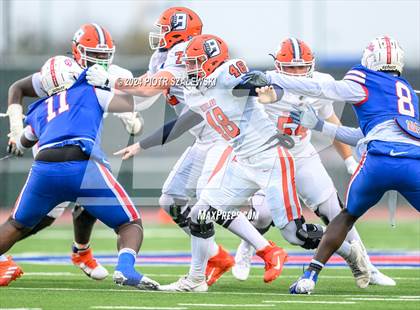 Thumbnail 3 in Duncanville vs. Bridgeland (UIL 6A D1 Football Quarterfinal) photogallery.