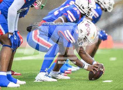 Thumbnail 2 in Duncanville vs. Bridgeland (UIL 6A D1 Football Quarterfinal) photogallery.