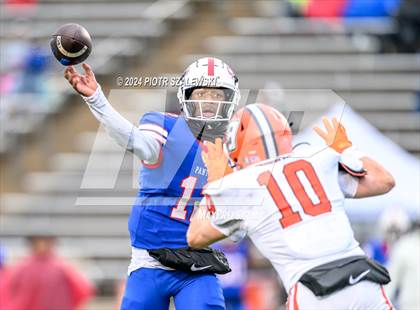 Thumbnail 1 in Duncanville vs. Bridgeland (UIL 6A D1 Football Quarterfinal) photogallery.