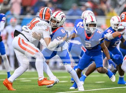 Thumbnail 3 in Duncanville vs. Bridgeland (UIL 6A D1 Football Quarterfinal) photogallery.