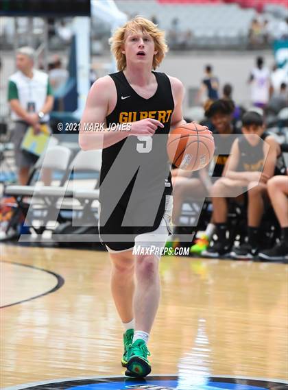 Thumbnail 3 in Pinnacle vs. Gilbert - Section 7 Basketball Tournament photogallery.