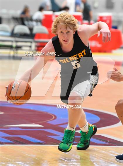 Thumbnail 3 in Pinnacle vs. Gilbert - Section 7 Basketball Tournament photogallery.