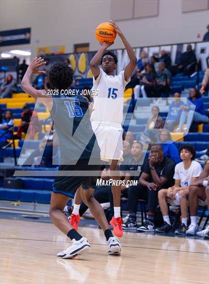 Thumbnail 1 in Newton vs McEachern (Georgia's Elite 8 Tip Off Classic) photogallery.