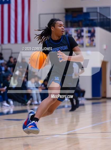 Thumbnail 2 in Newton vs McEachern (Georgia's Elite 8 Tip Off Classic) photogallery.