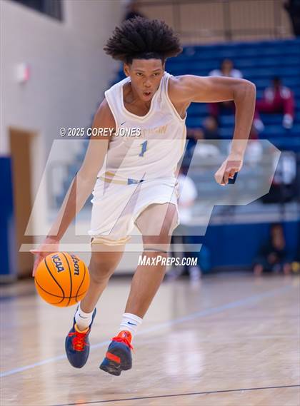 Thumbnail 2 in Newton vs McEachern (Georgia's Elite 8 Tip Off Classic) photogallery.