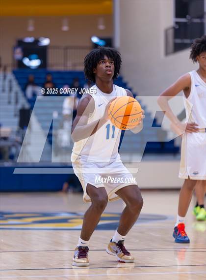 Thumbnail 3 in Newton vs McEachern (Georgia's Elite 8 Tip Off Classic) photogallery.