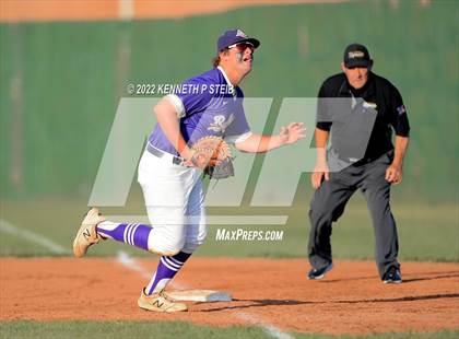 Thumbnail 2 in Ascension Catholic vs. Riverside Academy (LHSAA 1A Regional Playoff) photogallery.
