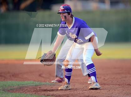 Thumbnail 1 in Ascension Catholic vs. Riverside Academy (LHSAA 1A Regional Playoff) photogallery.