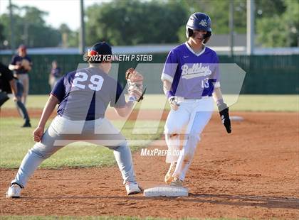 Thumbnail 3 in Ascension Catholic vs. Riverside Academy (LHSAA 1A Regional Playoff) photogallery.
