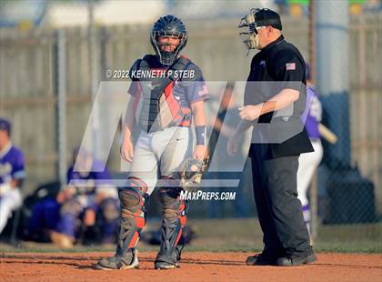Thumbnail 2 in Ascension Catholic vs. Riverside Academy (LHSAA 1A Regional Playoff) photogallery.